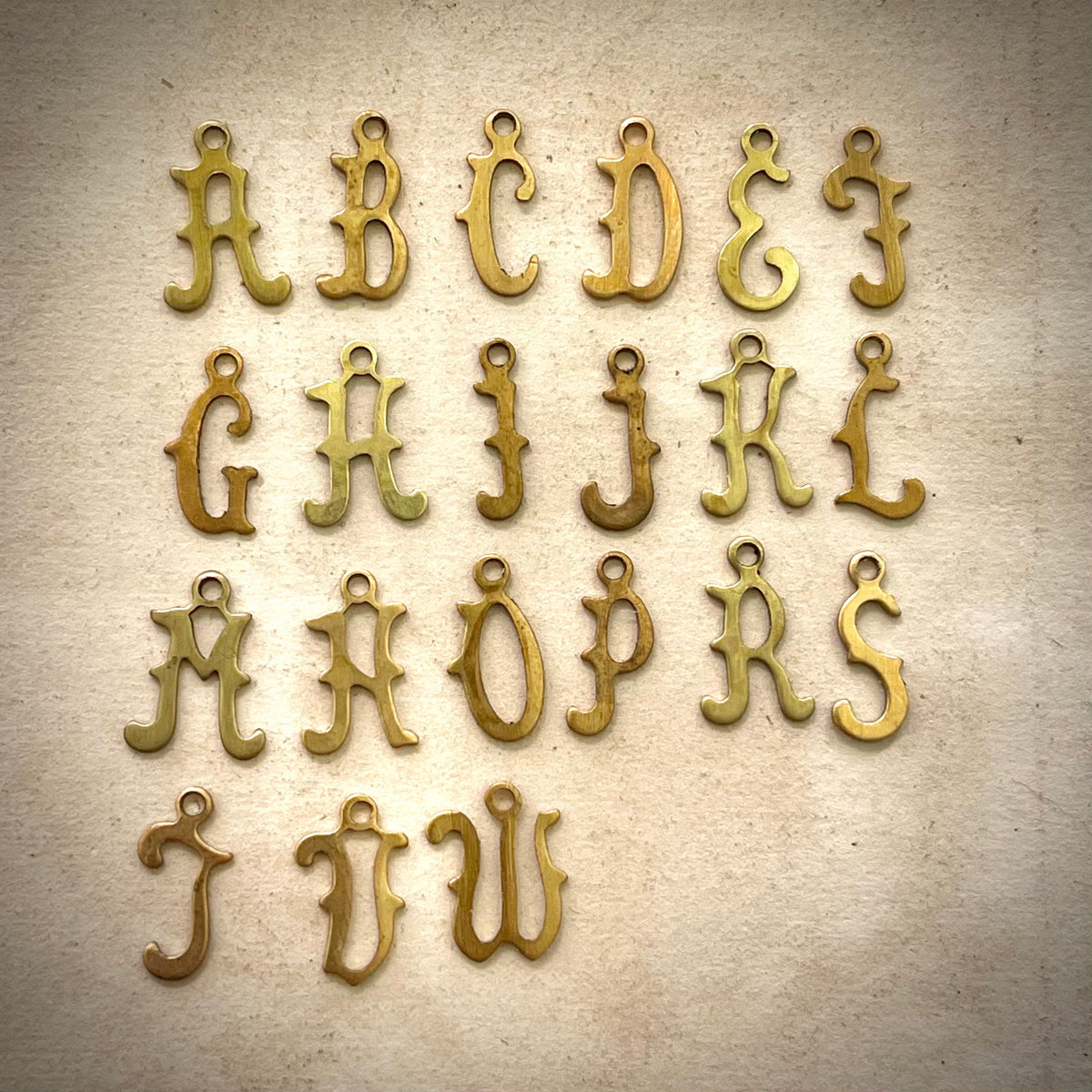 Whimsical Ornate Vintage Brass Full Alphabet Letter Charms Victorian G –  Supply Banshee