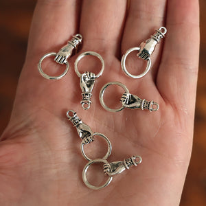 6pcs 3D Hand Holding Ring Charm Pendants Victorian Vintage Style