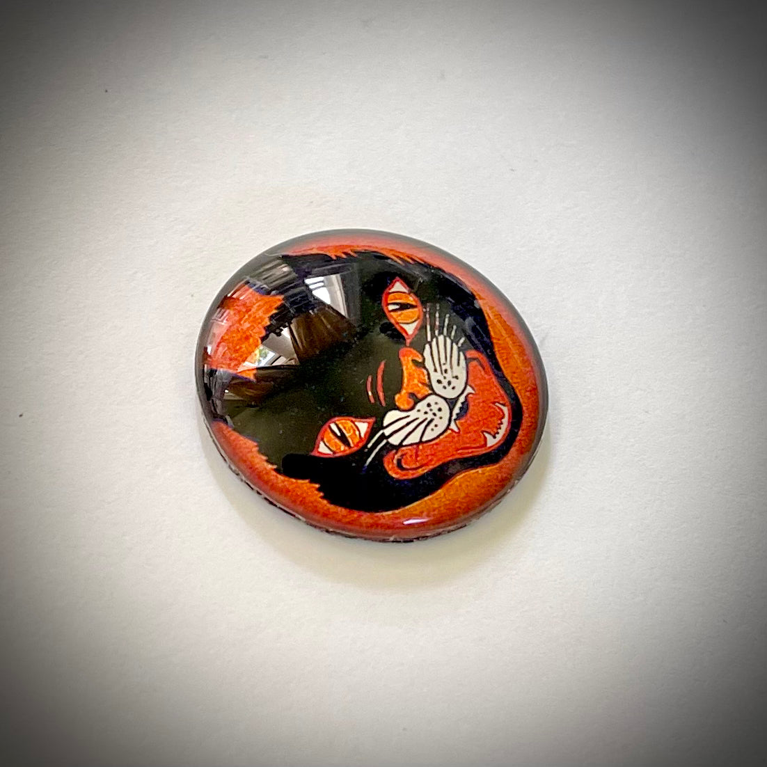 Round Vintage Halloween Cat Glass Cameo Cabochon