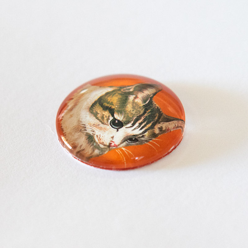 Round Victorian Cat Vintage Ad Glass Cameo Cabochon